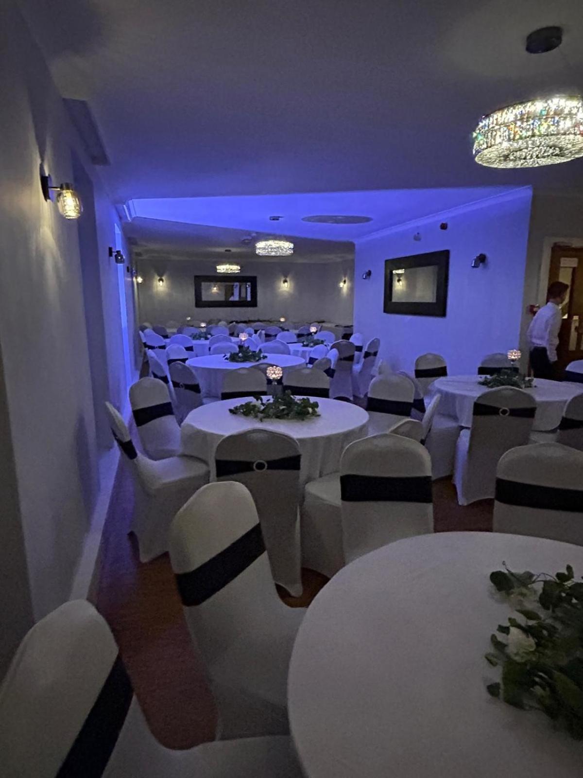 Annandale Arms Hotel 모팟 외부 사진